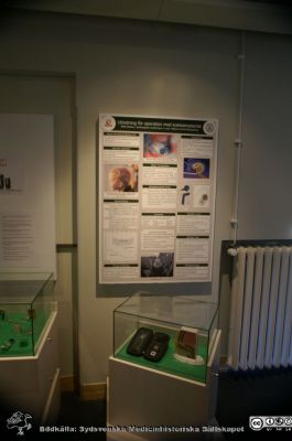 Utställning om öron, hörsel och hörapparater
Utställning om öron, hörsel och hörapparater 2013, ordnad av Lars Malm. Koklearimplantat (Cochlearimplantat som hörselhjälp.
Nyckelord: Utställning;Livets Museum;Temporär;Hörsel;Öron;Hörapparater;Cochlea;Koklea;Implantata