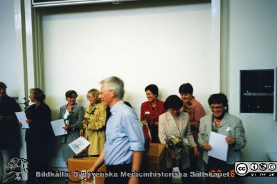 Ortopediska kliniken i Lund 2000. Kvalitetsutskottet. Ortopeden docent (senare professor) Gunnar Hägglund m. fl
Från ortoped klin album 01, Lund. Fotograf Berit Jakobsson. 2000. Kvalitetsutskottet i arbete. Utbildning. Ortopeden docent (senare professor) Gunnar Hägglund m. fl.
Nyckelord: Lund;Universitetssjukhus;USiL;Kliniker;Ortopedi;Kvalitetssäkring;Utbildning;Läkare