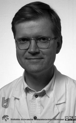 Martin Grabowski 1994
Blandade negativ, omärkta år 1988-1995 (lösa bilder). 94-10-28. Martin Grabowski. Neurologiska kliniken, laboratoriet för experimentell neurologi. Från negativ-
Nyckelord: Lasarettet;Lund;Universitetssjukhuset;USiL;Neurologisk;Klinik