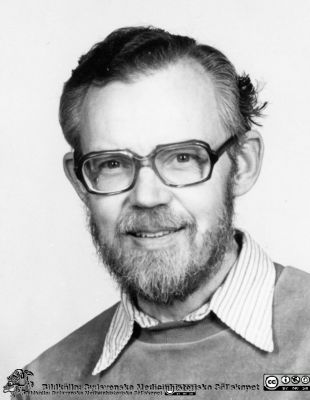 Professor Olovf Oscarsson, fysiologiska institutionen i Lund
Fysiologiska Institutionen i Lund. Bildkälla: preparator Olle Hammar. 1970-80-talet. Olov Oscarsson, professor i neurofysiologi.
Nyckelord: Fysiologiska Institutionen;Medicinska fakulteten;Universitetet i Lund