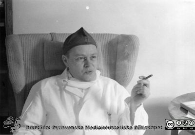 Nils Hjort
Kir. Klin. Lund. Philip Sandbloms album, sammanställt 1970. Nisse Hjort, amanuens på kirurgiska kliniken i Lund. Foto, monterat.
Nyckelord: Lasarettet;Lund;Universitetssjukhuset;USiL;Kirurgiska;Kliniken