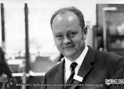Nils "Nisse"  Hjort
Kir. Klin. Lund. Philip Sandbloms album, sammanställt 1970. Amanuens Foto. Monterat.
Nyckelord: Lasarettet;Lund;Universitetssjukhuset;USiL;Kirurgiska;Kliniken