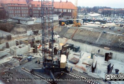 Avdelningen för klinisk kemi i Lund på 1980-talet. Början till F-blocket c:a 1984
Från Boel Ohlsson 2016, Klin.kem. lab.  Lund. 	Början till F-blocket c:a 1984
Nyckelord: Laboratorium;Lasarettet;Lund;Universitetssjukhuset;USiL;Klinisk;Kliniskt;Kemiska;Avdelningen