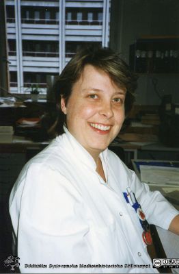 Från Boel Ohlsson 2016, Klin.kem. lab.  Lund, foto nära 1984. 	Bilder från lab. Maria Stensmyr
Nyckelord: Laboratorium;Lasarettet;Lund;Universitetssjukhuset;USiL;Klinisk;Kliniskt;Kemiska;Avdelningen