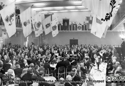 Akademiska Föreningens 125-årsfest 1/12 1955
Akademiska Föreningens 125-årsfest 1/12 1955.
AF:s ordförande professor K.G. Ljunggren i talarstolen.
Bildkälla Akademiska Föreningens arkiv., bilderbok 50, 1955
Nyckelord: Högtid;Akadmiska Föreningen i Lund;Lunds universitet;Fest;Stora Salen;Jubileum