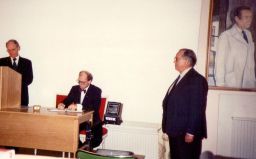 Filnamn=1989_NisseTryding_NilsDahlgre_RuneGrubbimg0055Copp.jpg
Filstorlek=70KiB
Dimensioner=1024x637
Uppladdade datum=30 Dec 2015 1989_NisseTryding_NilsDahlgre_RuneGrubbimg0055Copp.jpg