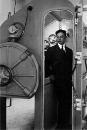 Filnamn=Barospirator_1926pCpg.jpg
Filstorlek=100KiB
Dimensioner=660x978
Uppladdade datum=29 Jan 2022 Barospirator_1926pCpg.jpg